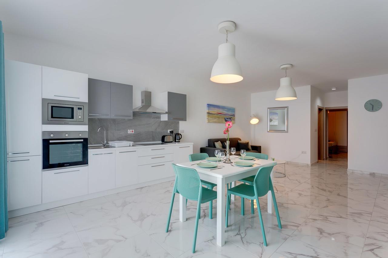 Marvelous 2 Bedroom Apartment By The Sea Qawra Extérieur photo