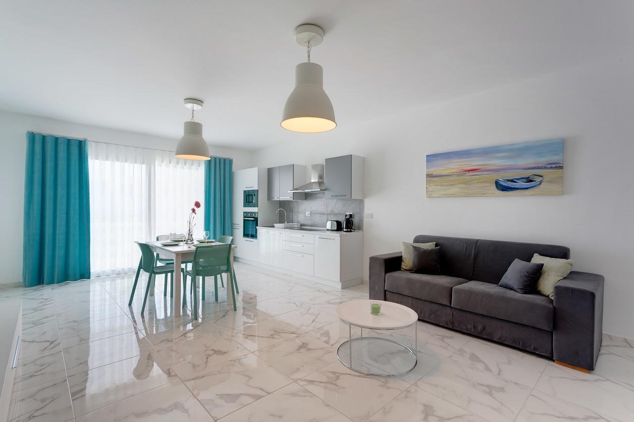 Marvelous 2 Bedroom Apartment By The Sea Qawra Extérieur photo